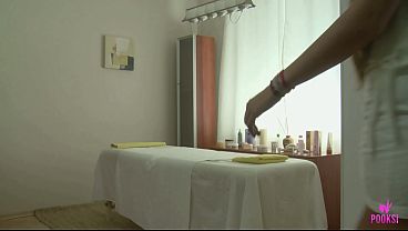 Lugardaa Gobbles Her Masseuse’s Fat Dick While He Tries To Give Her A Relaxing Rubdown!