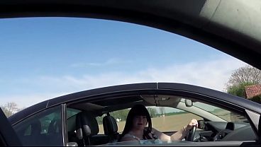 Risky Outdoor Fucking With A Chubby Slut