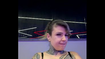 New Year’s Workout At The Gym With A Vibe Inside My Pussy! Loved Cumming Hard, It Dripped Down My Legs And Left Me Soaking Wet