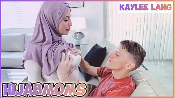 Married Arab Milf Kaylee Lang Wants It On The Low And She’s Fucking Horny