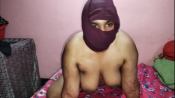 Make-up Artist Pounds Hot Indian Model Client Raw At Home, Dirty Hindi Moans In Her Ear