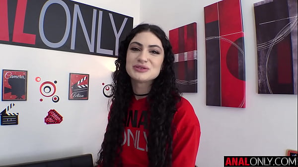 Lydia Black Craves It Deep In Her Ass, Moaning For More.