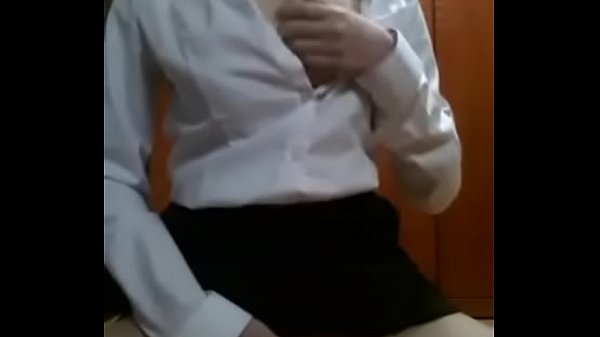 Chinese Cam 21 – Getting Naked And Wet On Live, Begging For Thick Cock