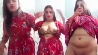 Sexy Girl Strips Down, Flashing Her Tits And Ass For Her Boyfriend.