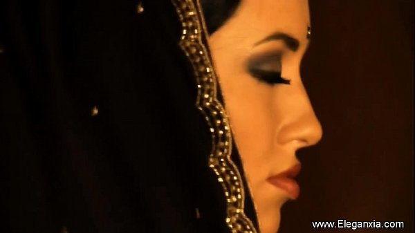 Brunette Bollywood Dancer Babe Gets Down And Dirty, Shaking Her Thick Hips And Juicy Ass Like A Horny Slut On Fire