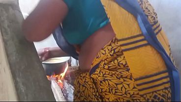 Indian Housewife Bhabhi Gets Wild And Nasty In The Bedroom