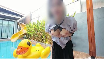 Ninewthai Fucks A Rich Bitch Poolside At A Pool Villa, Her Pussy Getting Rammed Deep By A Boss’s Dick, Screaming Loud As Fuck