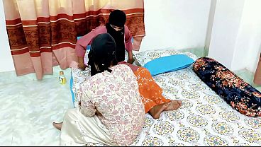 Desi Bhabhi Gets Wild With A Dildo