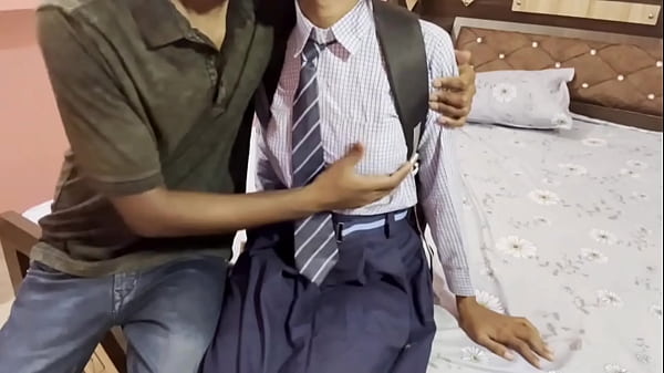 Desi College Girlfriend Gets Brutally Fucked By Her Boyfriend With Dirty Hindi Moans