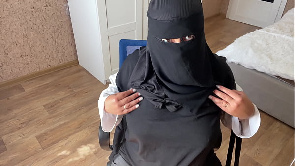 Arab Wife Gets Off Reading Dirty Sex Stories