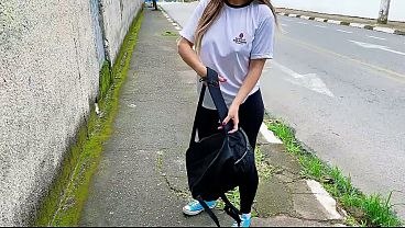 Escândalo: Aluna Deu Pro Professor Na Frente Da Escola, Todo Mundo Viu