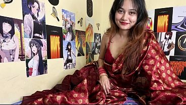 Desi Thick Ass Horny Bhabhi Gives In And Fucks Her Young Neighbour’s Brains Out.