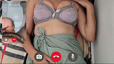 Famous Saudi Chick Jerks Off With Her Husband’s Tunisian Friend On A Video Call