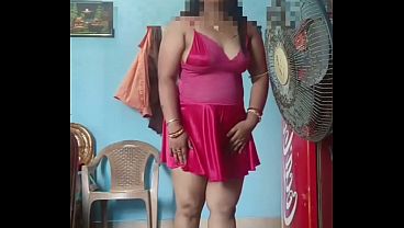 Indian Desi Milf Stepmom Gives Me A Naughty Look, Teasing Me With Her Curves