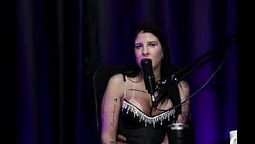 Earned 53k In One Month And Went On A Steamy Family Vacation – LetÍcia Braga (moai Tv)