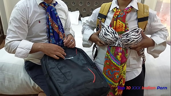 Xxx Hottest Desi Student Fucks Desi Girl In Oyo Hotel First Time Meeting